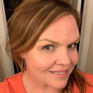 Meet your Posher, Michele